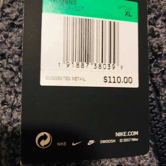 Nike Sweater - Picture 2 of 5